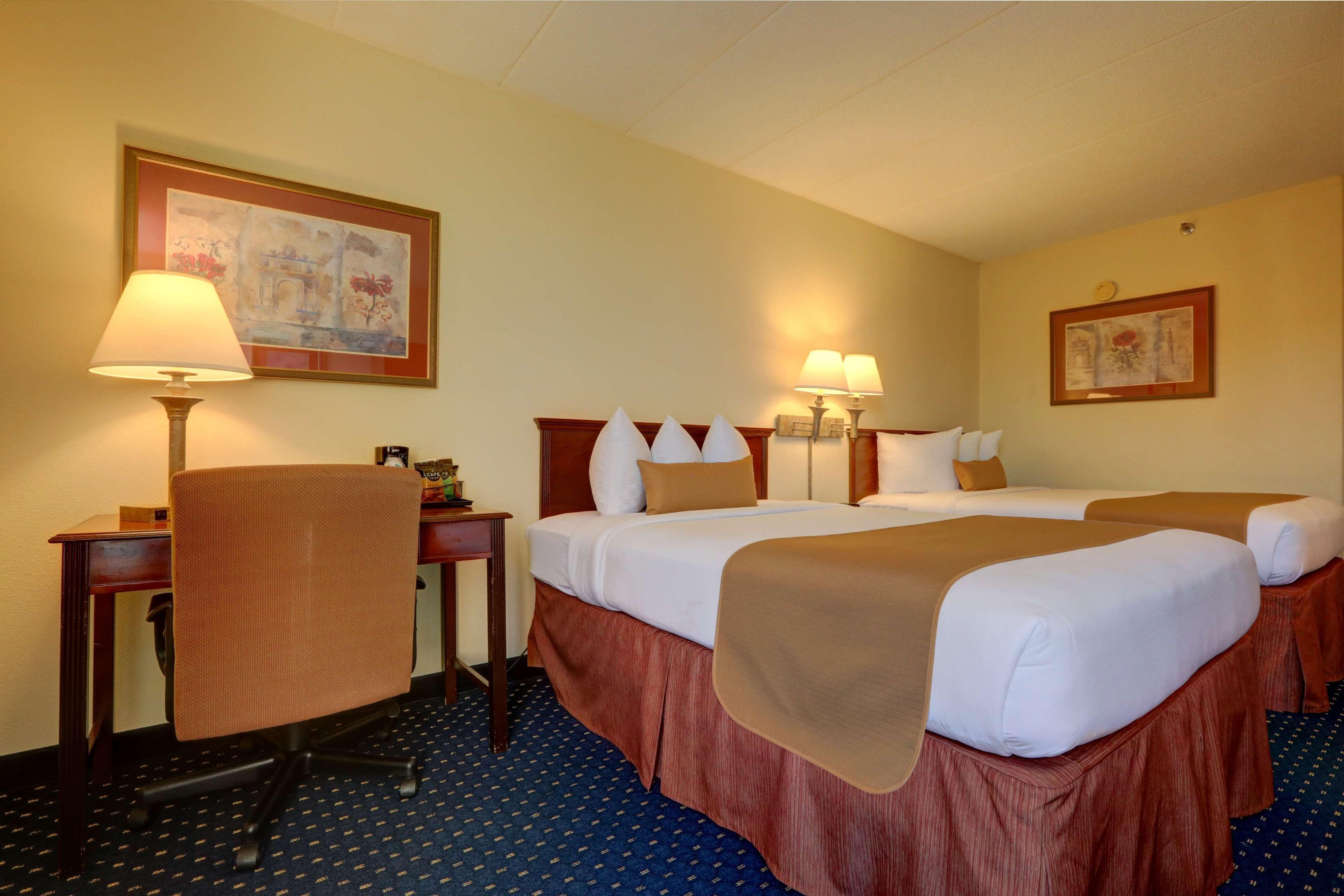 Best Western Plus North Odessa Inn & Suites Exterior photo