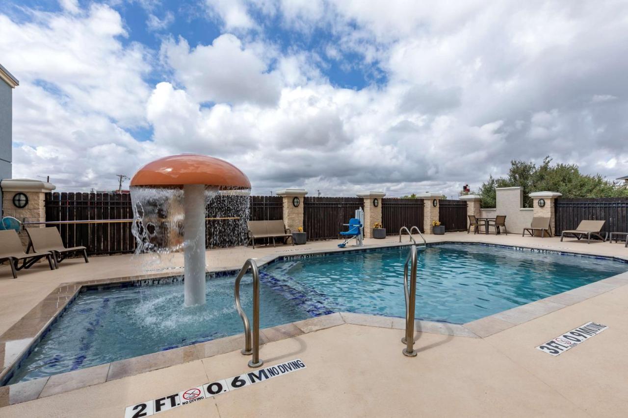 Best Western Plus North Odessa Inn & Suites Exterior photo